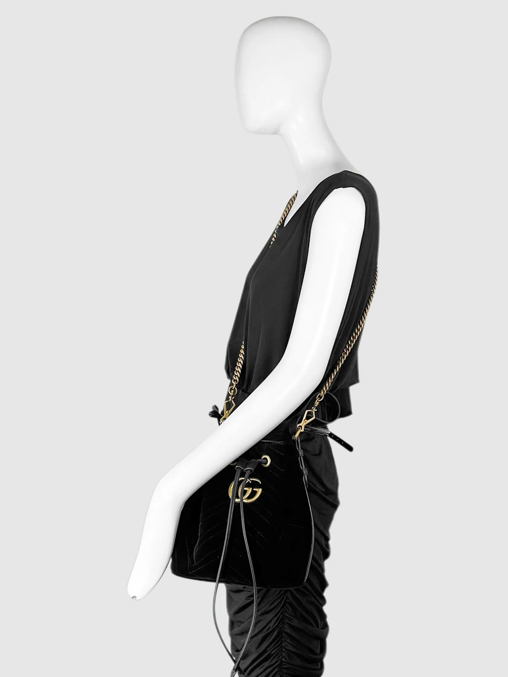 GG Marmont Chevron Bucket Bag