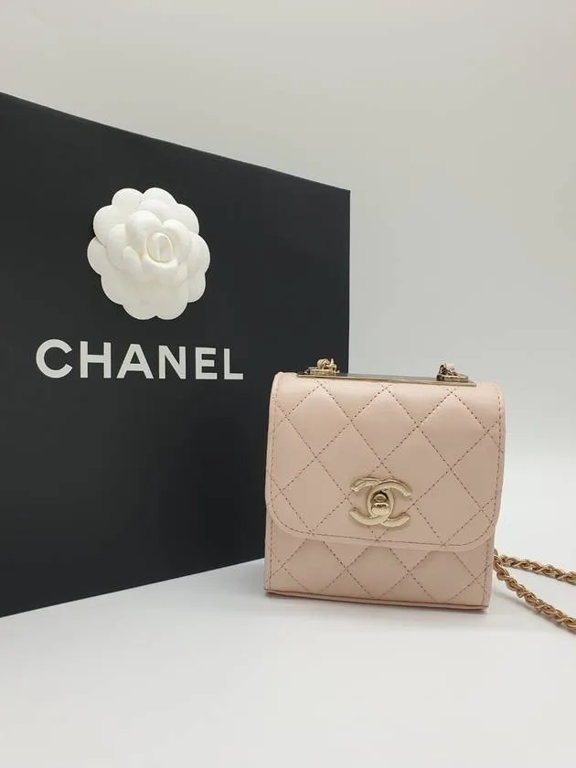 Great discounts Logo Cross Mini Chanel Pink Beige CC Long-term Leather Chain Bag