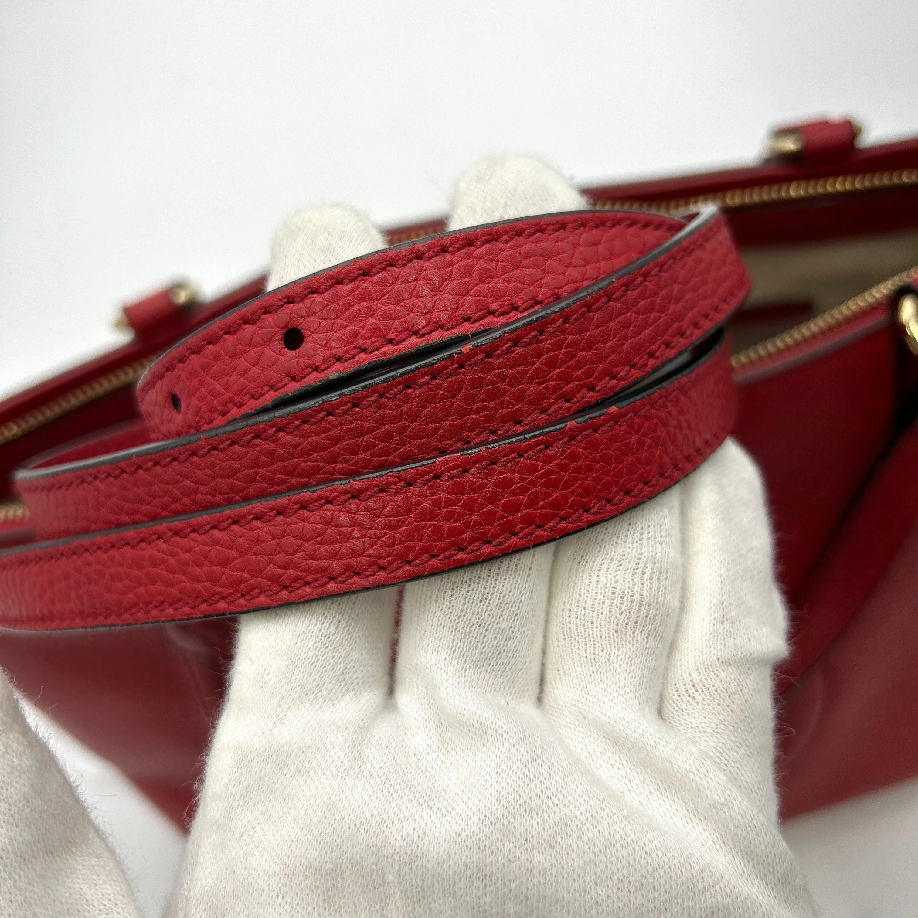 Gucci Interlocking G Soho - Red Totes, Handbags LA13611