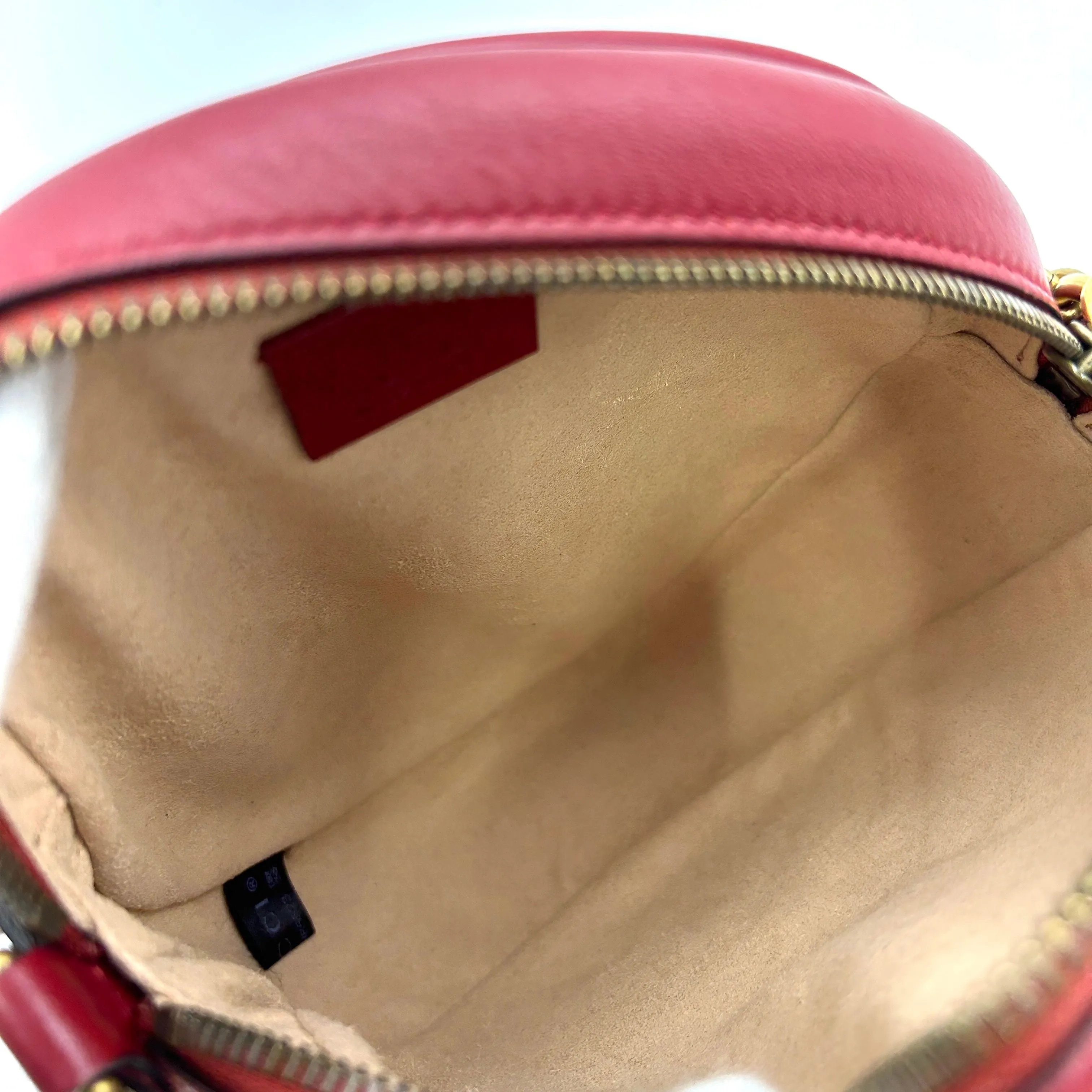 Gucci Marmont Round Bag Red Matelasse Leather  LA29084