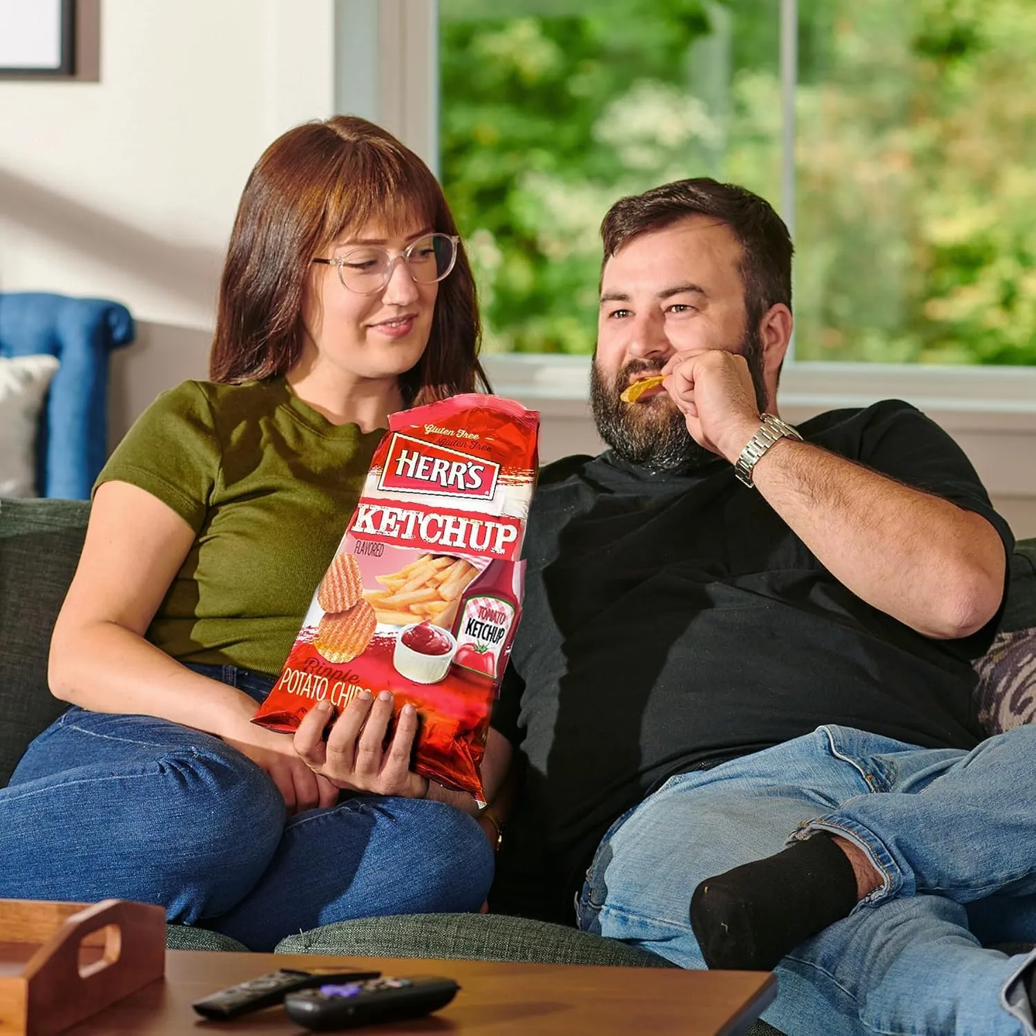 Herr's Ketchup Ripple Potato Chips (Pack of 42, 1 Ounce Bags) – Bold and Tangy Ketchup-Flavored Chips – Fun for Snacking and Sharing