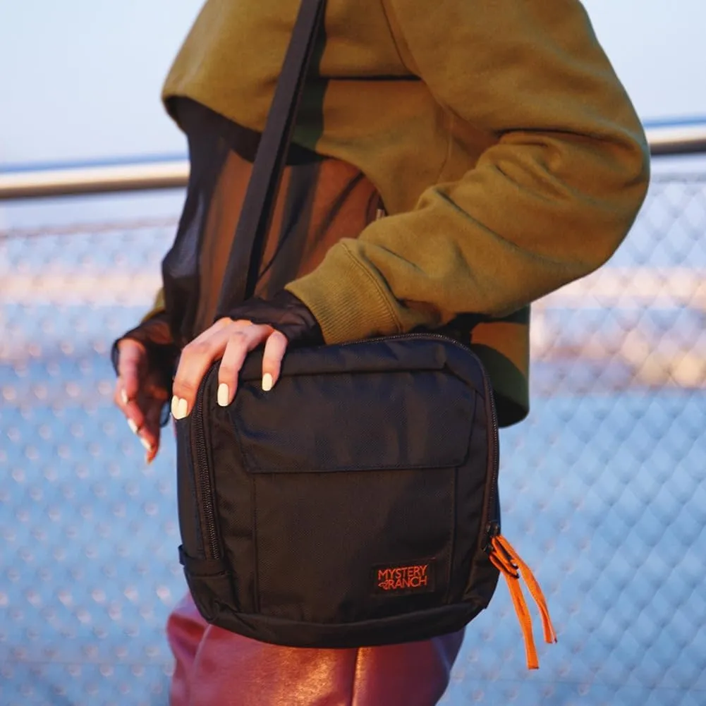 Mystery Ranch District 4 Sedona One Size – Crossbody or Hip Pack Bag
