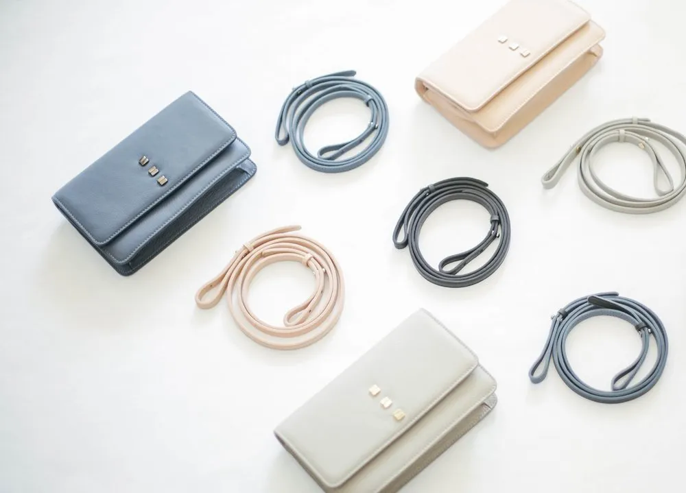 Nomad Crossbody