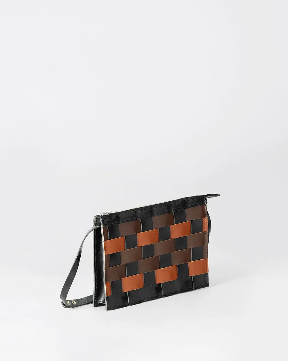 Näver Small Shoulder Bag i Patchy läder 