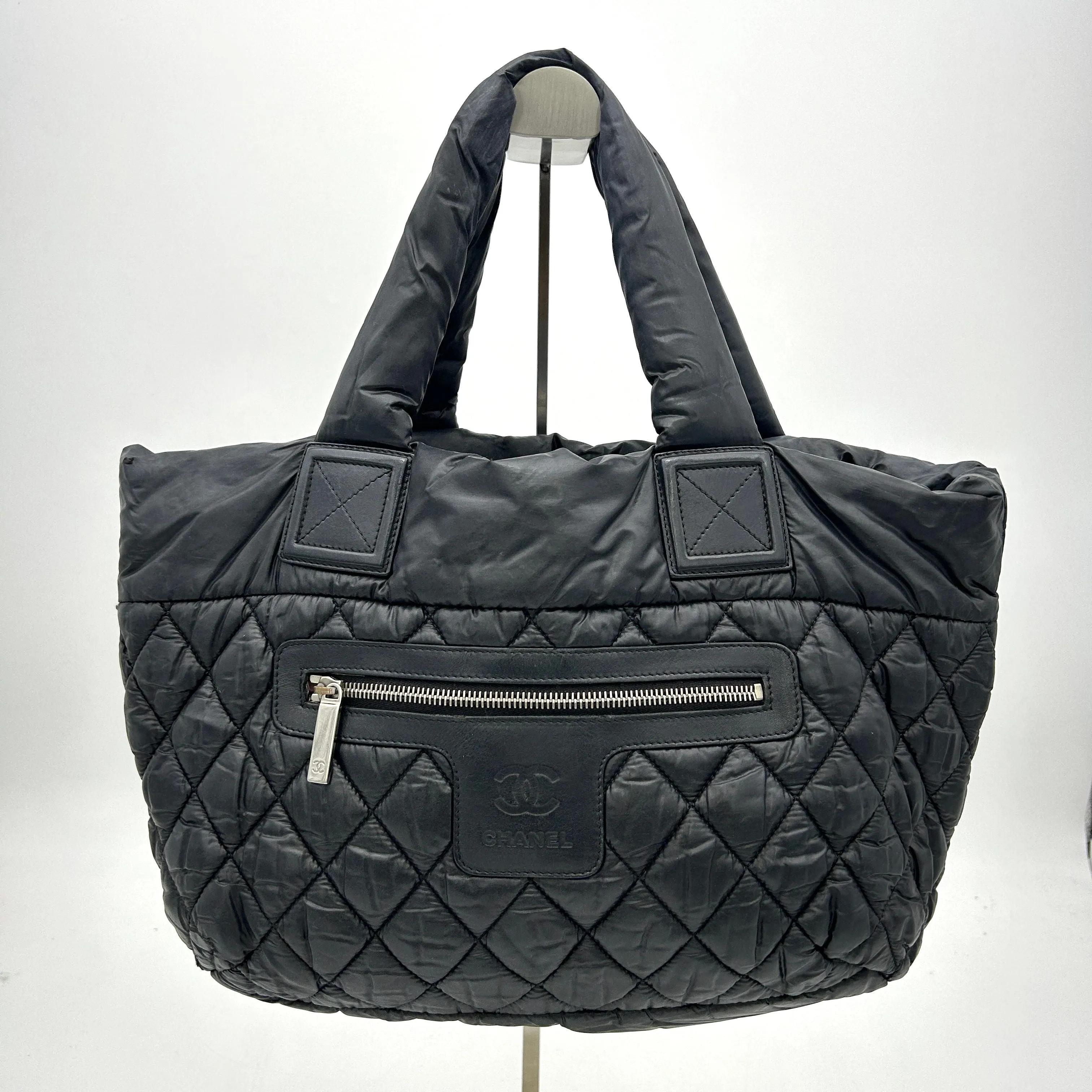 Pre-owned CHANEL Nylon Quilted Small Coco Cocoon Tote Black  LA1465