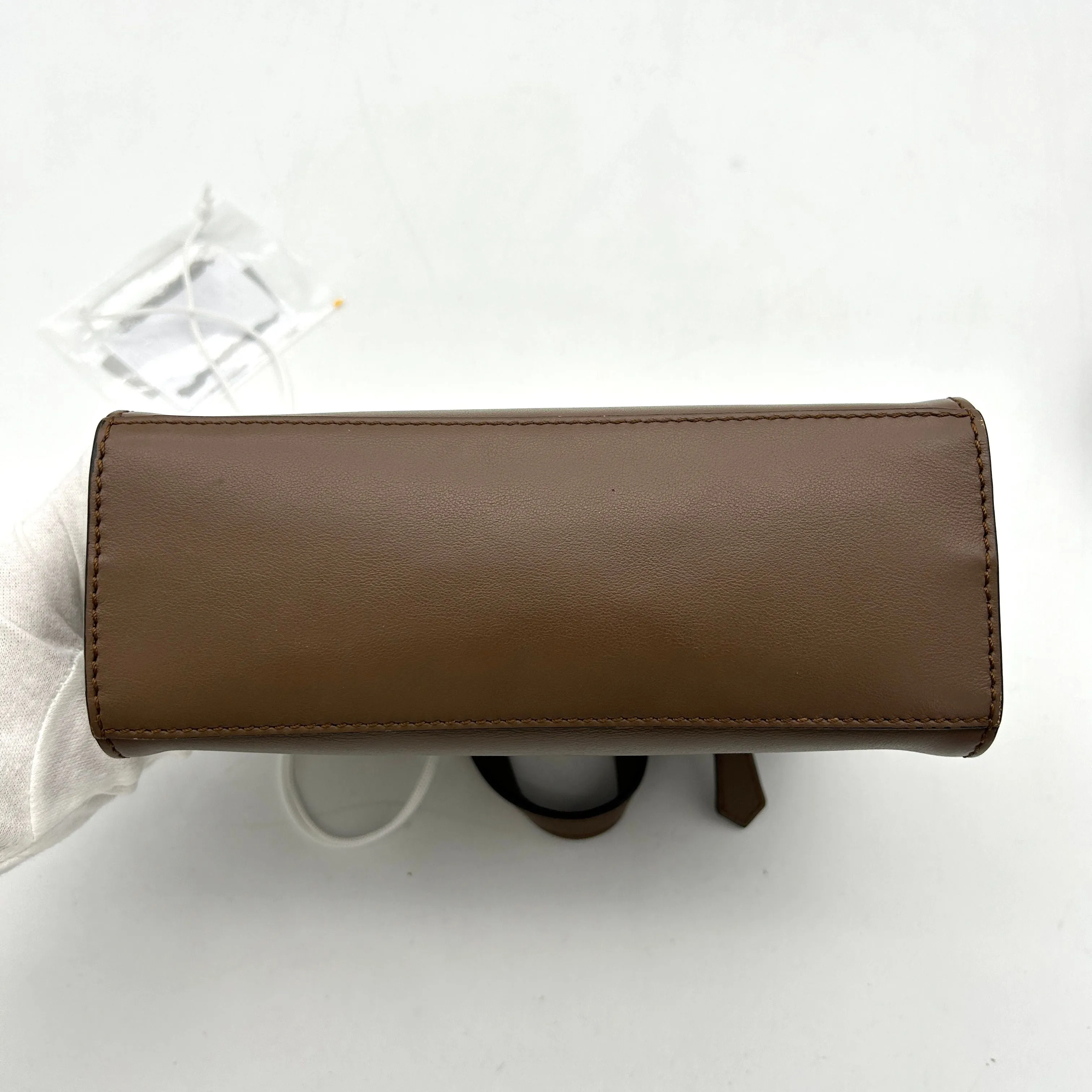 Pre-owned Fendi Lui Mini Messenger official LA17587