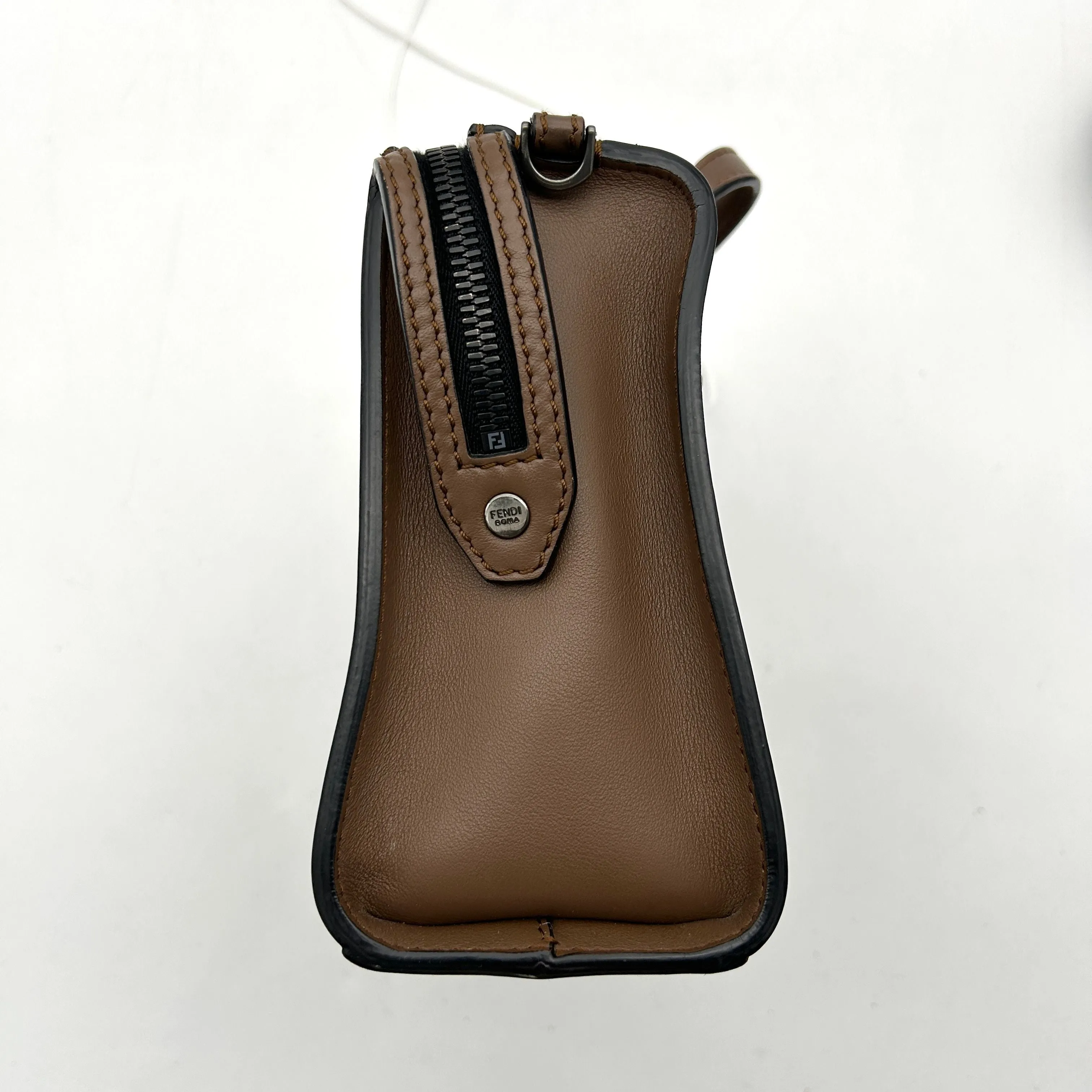 Pre-owned Fendi Lui Mini Messenger official LA17587