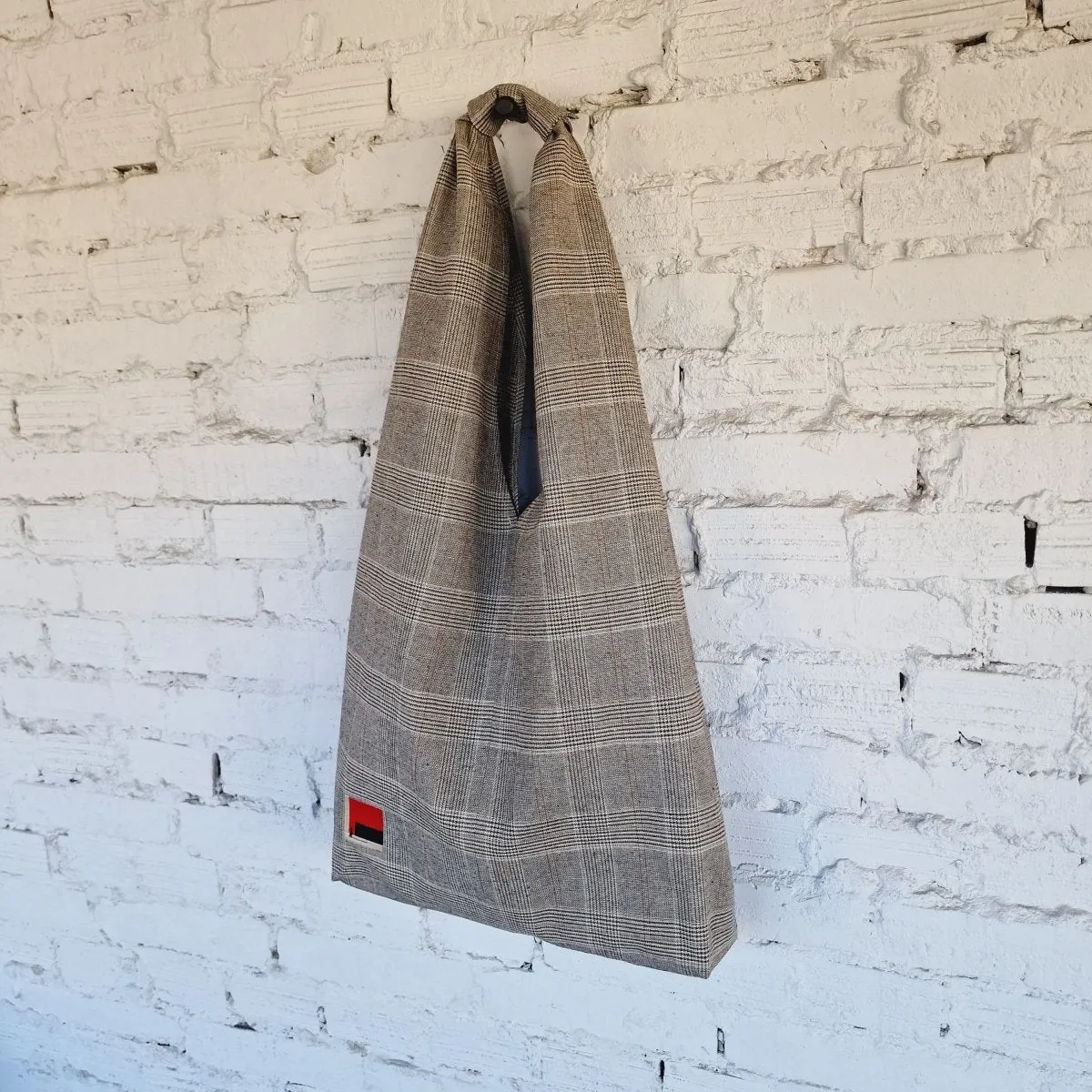 Rimalinum Plaid Hobo Bag – Handmade Fabric Shoulder Bag with Embroidered Accent