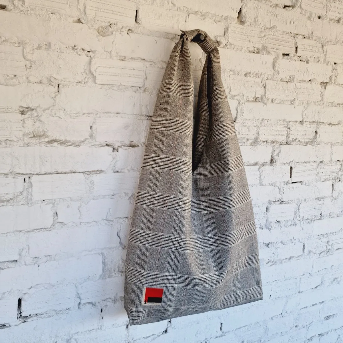 Rimalinum Plaid Hobo Bag – Handmade Fabric Shoulder Bag with Embroidered Accent