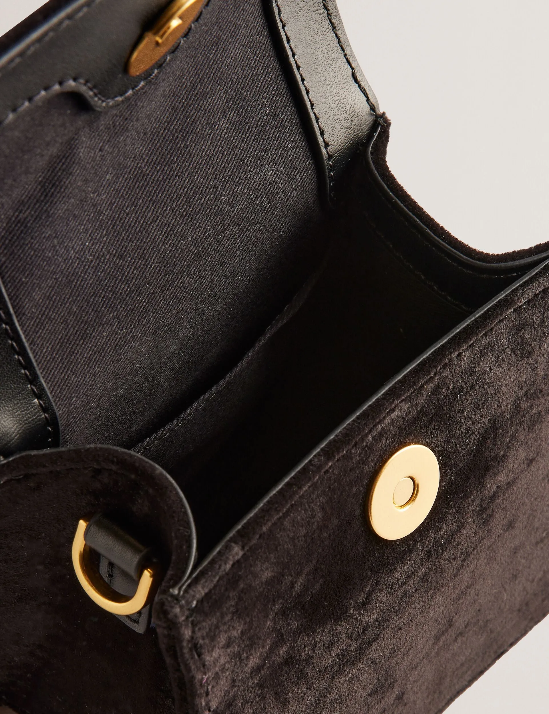 ROSIYA | BLACK