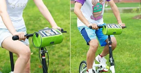 RoyaleGlow Multifunctional Touchscreen Handlebar Bag