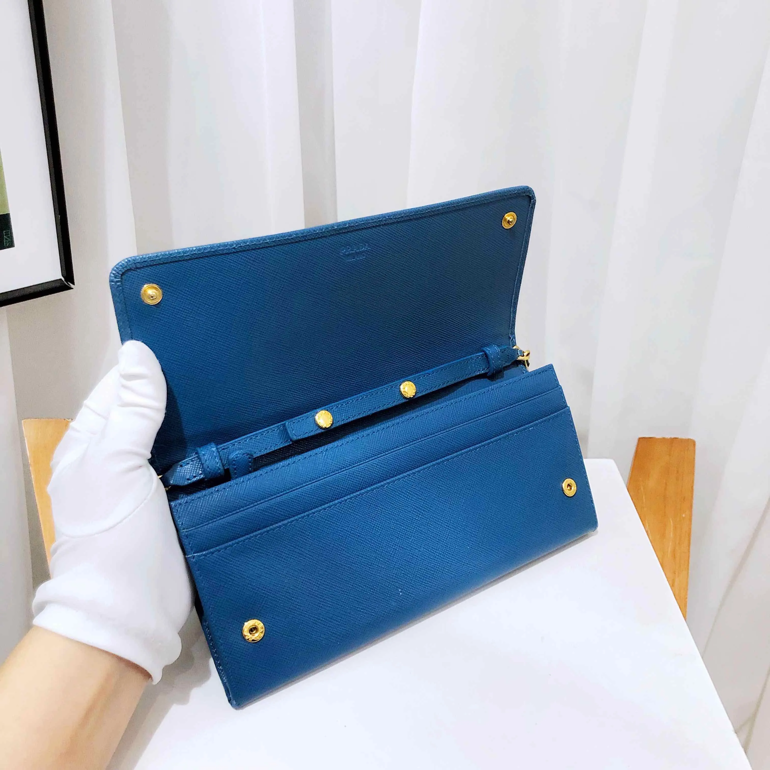 Satisfaction guaranteed Cuir Wallet on Saffiano Global availability Blue Chain Prada