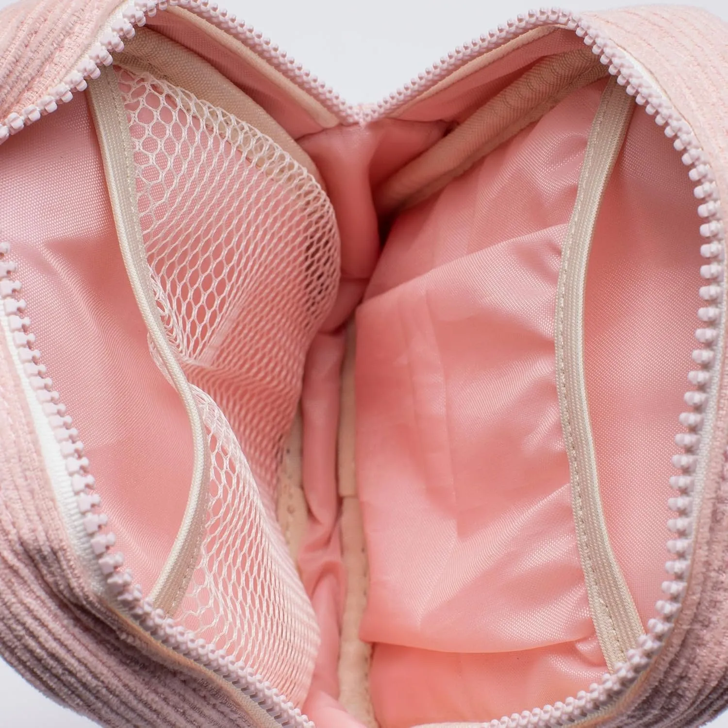 Thread Wallets Small Crossbody Bags for Women & Men, Stylish Sling Backpack, Chest Bag for Everyday Use