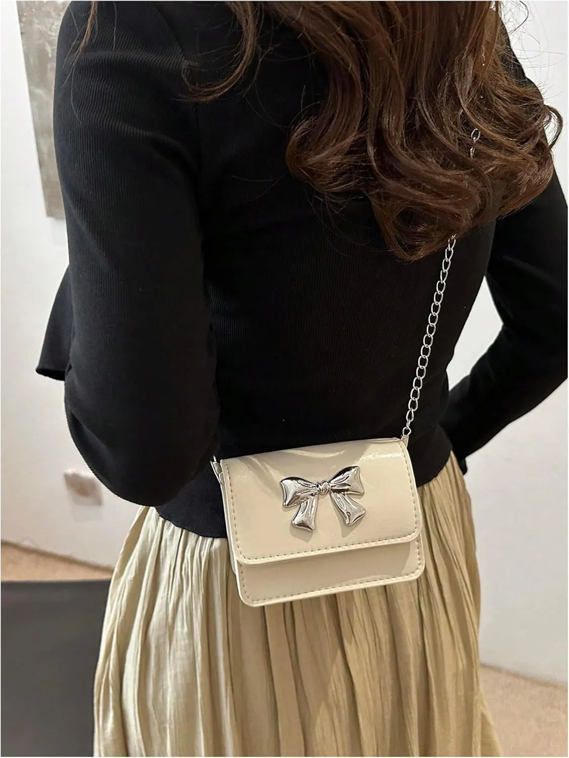 Women' Bowknot Mini Flap Handbag Chain Strap Mini Square Bag Cute Crossbody Purse