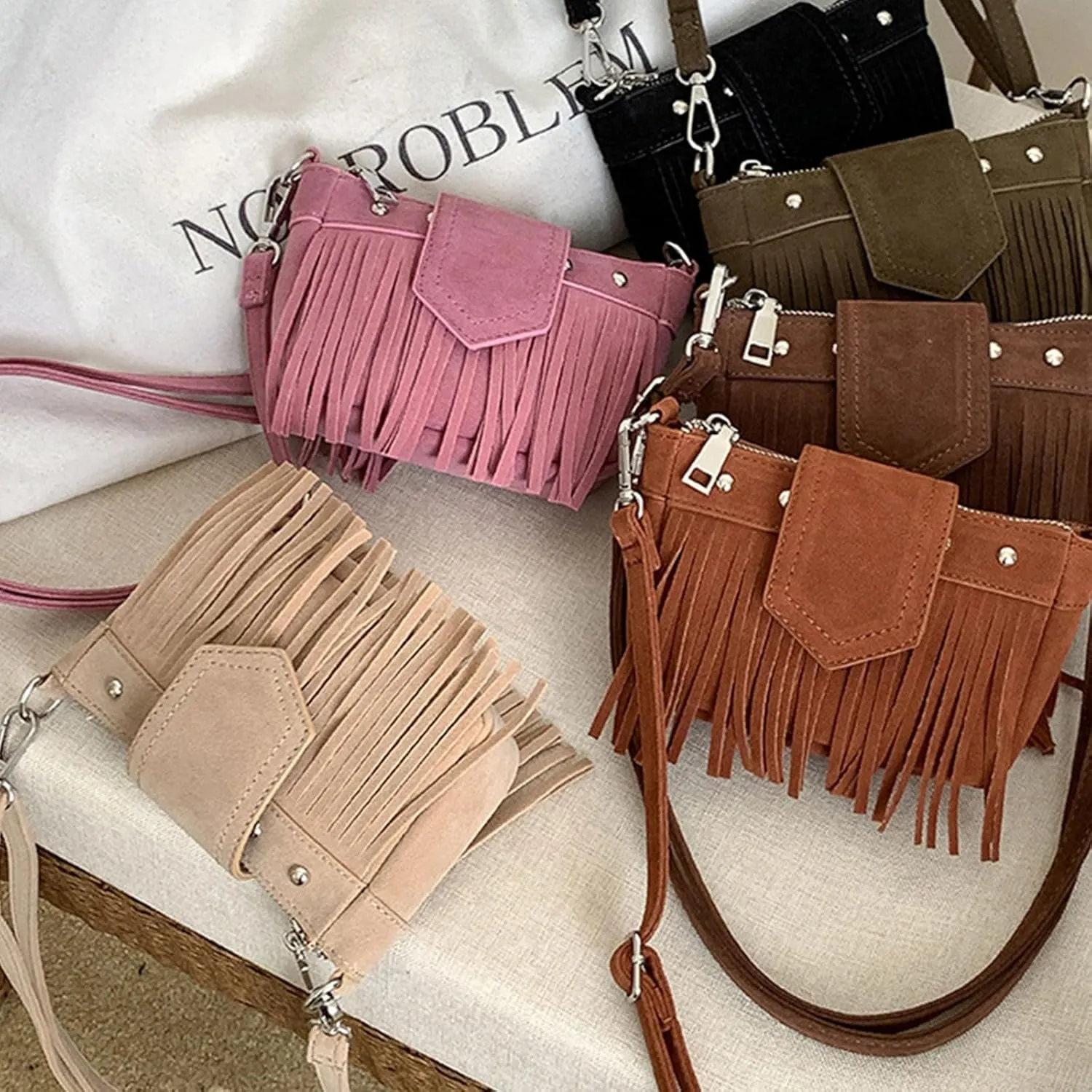 Women Shoulder Bag Retro Messengers Bag Korean Styles Shopping Bag Tassels Crossbody Bag Dating Bag for Daily