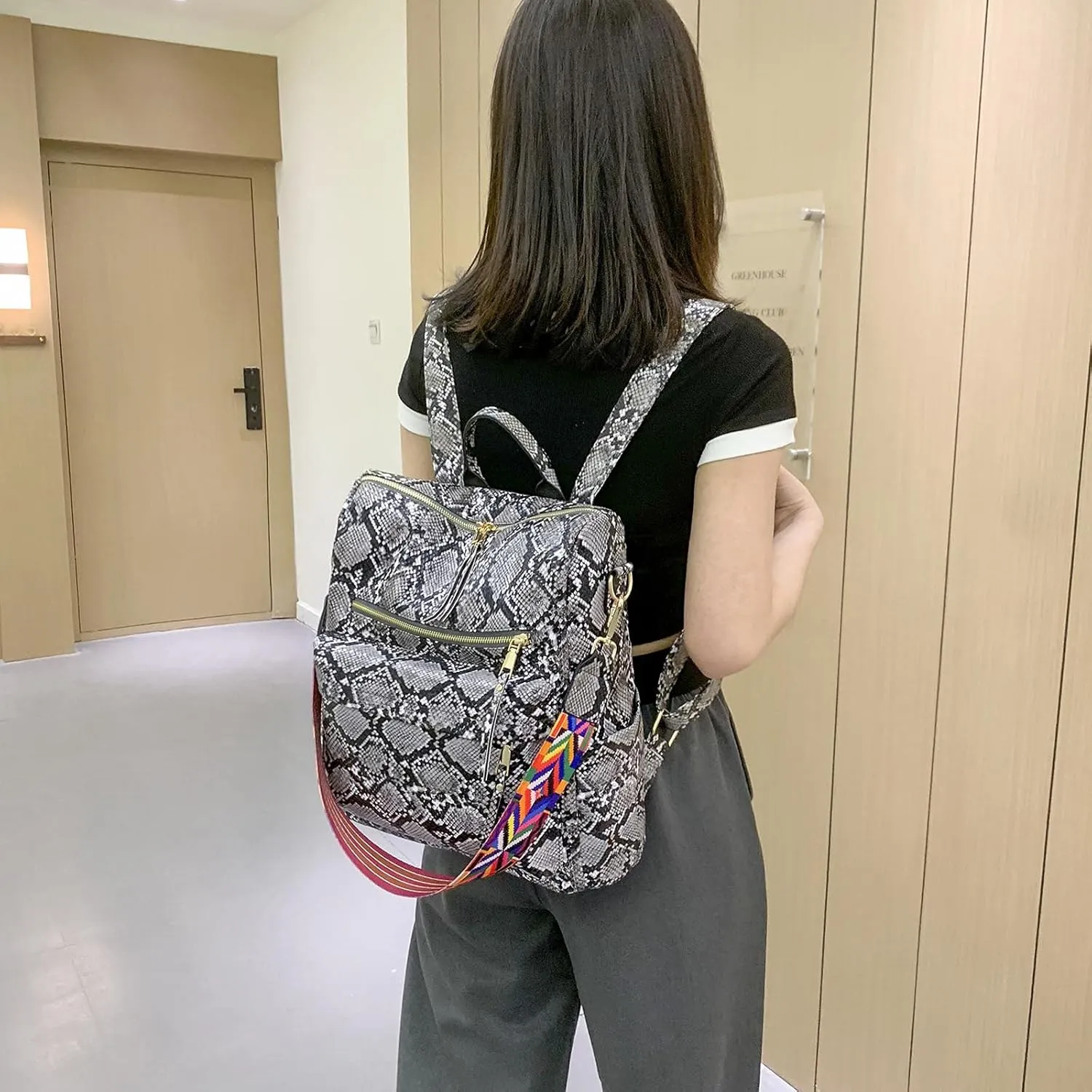 Women's Snake Print Backpack Snakeskin Purse Handbag Shoulder Bag Casual Multipurpose Tote Travel Rucksack (Grey)